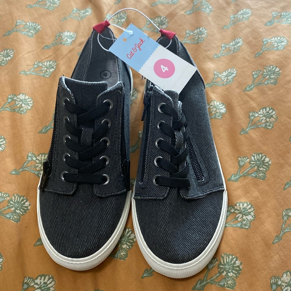 New Cat & Jack (Zipper Sides) Tennis Shoes